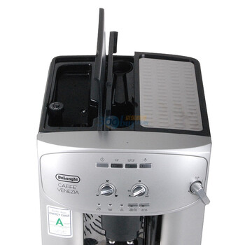 
                                        
                                                            
                                                            德龙（Delonghi）咖啡机 意式15Bar泵压 自动清洗 原装进口 家用全自动 ESAM2200                