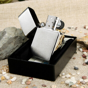 芝宝zippo打火机 拉丝200 133ml油 火石 礼盒套装