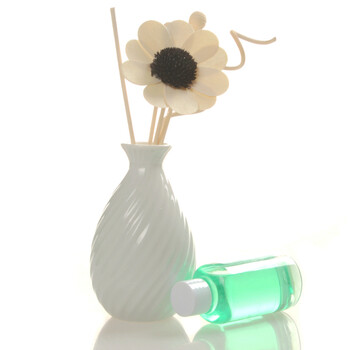 
                                        爱尚绿点 螺旋纹藤条无火香薰套装 净化除味 80ml E604 茉莉                