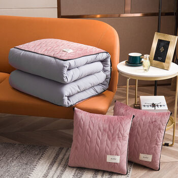 抱枕被子加厚俩用珊瑚绒冬季加厚抱枕被子两用汽车沙发靠垫被可折叠