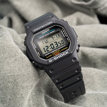 手表男女学生方形运动电子表dw5600dw5600e1头文字d杰伦同款现货秒发