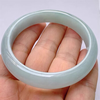 铭闽冰糯种翡翠手镯单色缅甸老坑飘绿圆镯女士玉石水润细腻白底 52号