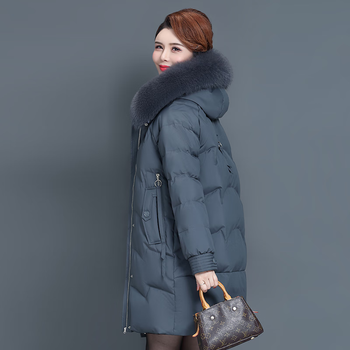 雪夕妈妈装羽绒服冬季外套中老年人洋气高贵真毛领保暖棉袄加厚款