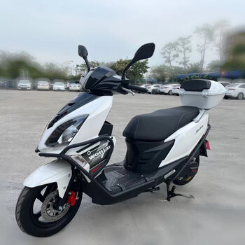 uy125摩托车网红踏板车国四电喷燃油车省油车可上牌望江uy白色送一键