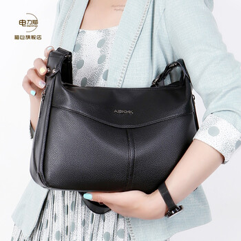 老年人包包女妈妈包时尚百搭婆婆包中年软皮单肩50岁中老年人大容量