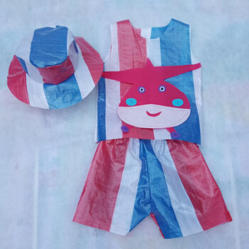 環保衣服走秀兒童服裝時裝秀環保衣服孩服裝子手工diy製作幼兒園塑料