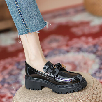 真皮乐福鞋女2022年春季新款百搭中跟粗跟单鞋英伦风复古小皮鞋女