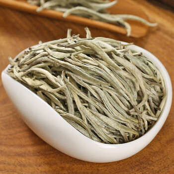 勋狸粑2023新茶白毫银针大白毫月光白特级单芽云南普洱茶生茶散茶叶