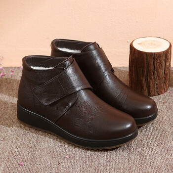 牛筋底平跟平底真皮软底羊毛中老年棉皮鞋女头层牛皮奶奶鞋软皮女短靴