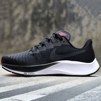 nike耐克()月子鞋运动丨鞋登月飞马37代跑步丨鞋zoom气垫苏炳添 黑