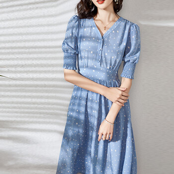 加肥加大码蓝色女中长款收腰显瘦2022新款高端碎花裙子浅蓝色浅蓝色l