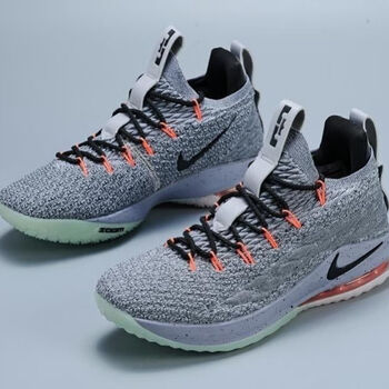 詹姆斯篮球鞋詹姆斯15代男子运动跑步球鞋耐磨减震水泥地实战球鞋 酷