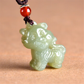 和`田玉十二生肖吊坠牛虎兔龙马羊鸡狗猪玉佩儿童玉石挂件宝宝玉坠祥