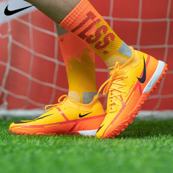 天朗足球耐克phantomgt2碎钉tf人草中端高帮足球鞋dc0802808橙色dc