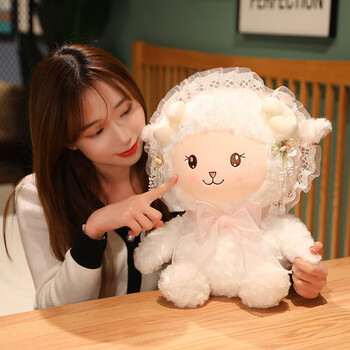 小羊公仔毛绒玩具女孩床上陪睡抱枕绵羊玩偶布娃娃可爱抱女生房间摆件