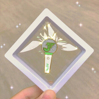 展示装 应援棒徽章一枚