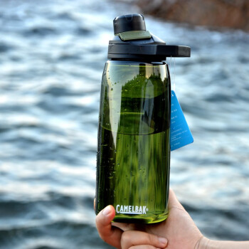 驼峰（CAMELBAK）美国运动水杯男女进口tritan塑料水瓶便携户外旅行健身大容量杯子 浅鼠尾绿1000ML龙口新款