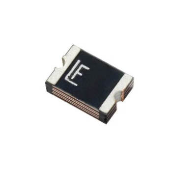Littelfuse 自恢复保险丝 1812L110/16DR