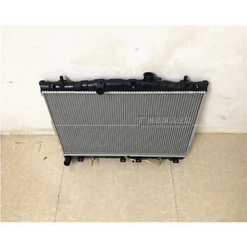 适用起亚k2福瑞迪k3远舰k5智跑赛拉图水箱自动档手动波散热器水箱 09