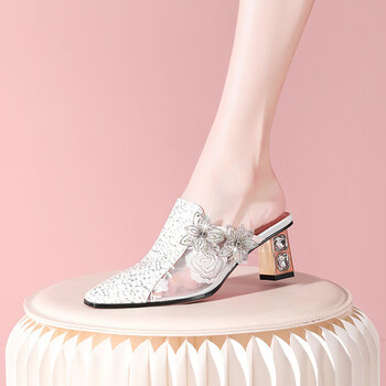 皇属vaahsuxm2023春季新款民族风刺绣花包头凉拖中跟方头复古外穿半