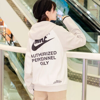 耐克（NIKE）男装外套2025春季新款休闲运动舒适连帽防风夹克 DM6549-072米色字母印花 L