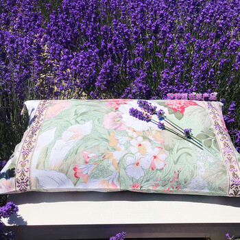 2022新款新疆伊犁纯薰衣草枕头新疆伊犁纯薰衣草枕头老人枕学生舒缓