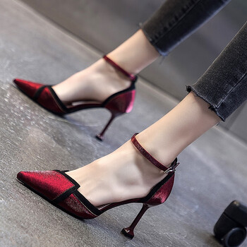 漂亮女孩漂亮高跟鞋 35