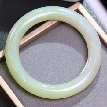 玉佳佳 和田玉翠青手镯 圈口57*11.5*11.