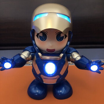 钢铁侠机器人玩具抖音同款网红婴儿童女男孩0-1岁2 跳舞小辣椒机器人