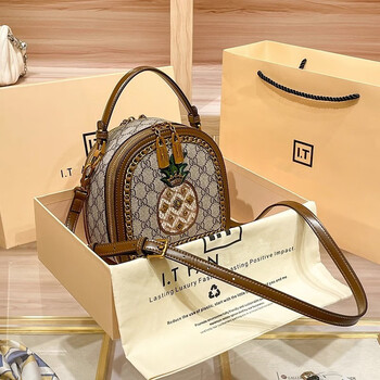 伯姿莉(baizili)法国品牌真皮女包2023新款时尚百搭手提小方包重工