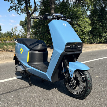 电动二轮摩托车金钢650s电瓶车外卖长跑72v石墨烯新款600锂电 72v60a