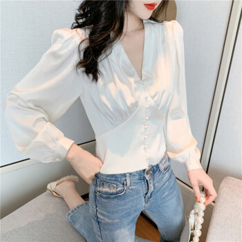 2020新款秋季时尚气质衬衫设计感小众修身洋气v领短款上衣女长袖白色l
