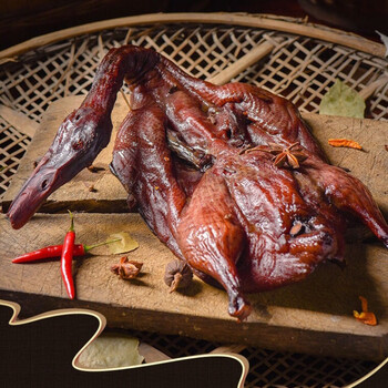 杭州万隆酱鸭杭州特产750g左右酱鸭生杭州特产无爪酱鸭美味酱鸭峰羽微