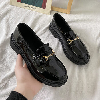 单鞋女英伦2021年春季新款百搭超火小皮鞋女黑色学院风低跟学生复古