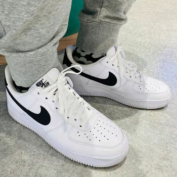 耐克nikeair force 1 男女子小权志龙黑白空军一号运动休闲板 ct2302