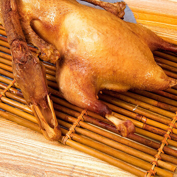 馋小生无为板鸭安徽无为特产板鸭襄安板鹅烟熏鸭子即食整只卤鸭卤鹅