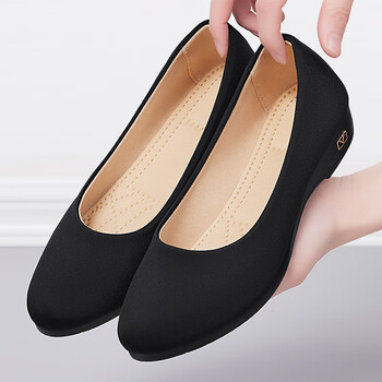 季回力休闲老北京布鞋女新款单鞋妈妈鞋工作黑色不累脚纯黑女式春秋