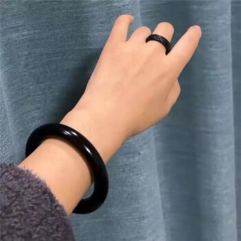 娜贝薇a(dibaolai)黑玉手镯墨玉黑羊脂髓扁条玉石女款复古节送礼 57