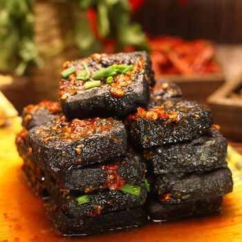榕下小鹿 臭豆腐生胚批发正宗长沙臭干子小吃黑白色经典 黑色2000片