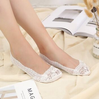 袜子女花边蕾丝船袜浅口隐形女袜夏季薄款硅胶防滑防脱脚底船袜 白色