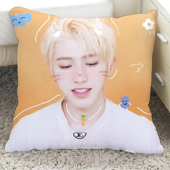 华溢驰晟蔡徐坤周边抱枕小饰品同款海报手幅贴纸明信片应援棒小卡生日