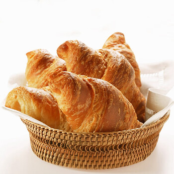 5折可颂牛角包半成品法式羊角面包商用批发西餐厅顺丰松软家庭装40g8