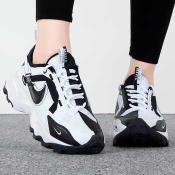 耐克（NIKE）休闲鞋2024新款TC 7900复古耐磨舒适轻便透气潮流跑步女鞋DD9682 FJ7738-101 38