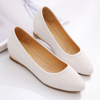 坡跟鞋女季新款软底舒适网红豆豆鞋百搭内增高女士单鞋乳白色34