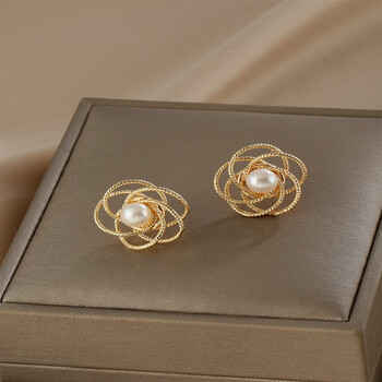 伊人意优雅气质山茶花珍珠耳钉感大花朵耳环镂空复古港风耳饰女珍珠