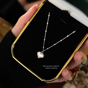 周大古925银拉丝爱心项链吊坠女生轻奢小众简约锁骨链520情人节礼物