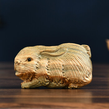 天然绿檀木雕兔子摆件生肖小兔子萌宠中式汽车内桌面装饰摆设实木雕刻