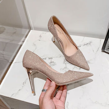 高跟鞋女大学生18岁新款学生一字带银色生日礼物2023年春秋新款名香槟