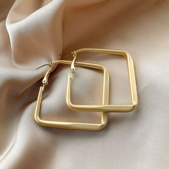 甄祥耳环气质感轻奢耳圈辣妹耳钉女新款2023年夸张耳饰品耳坠金色方形