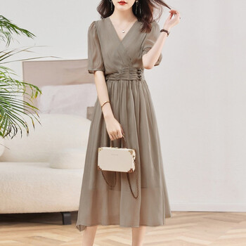 乐町夏装新款夏季女装时尚气质休闲遮肚子显瘦中年小个子短袖领连衣裙